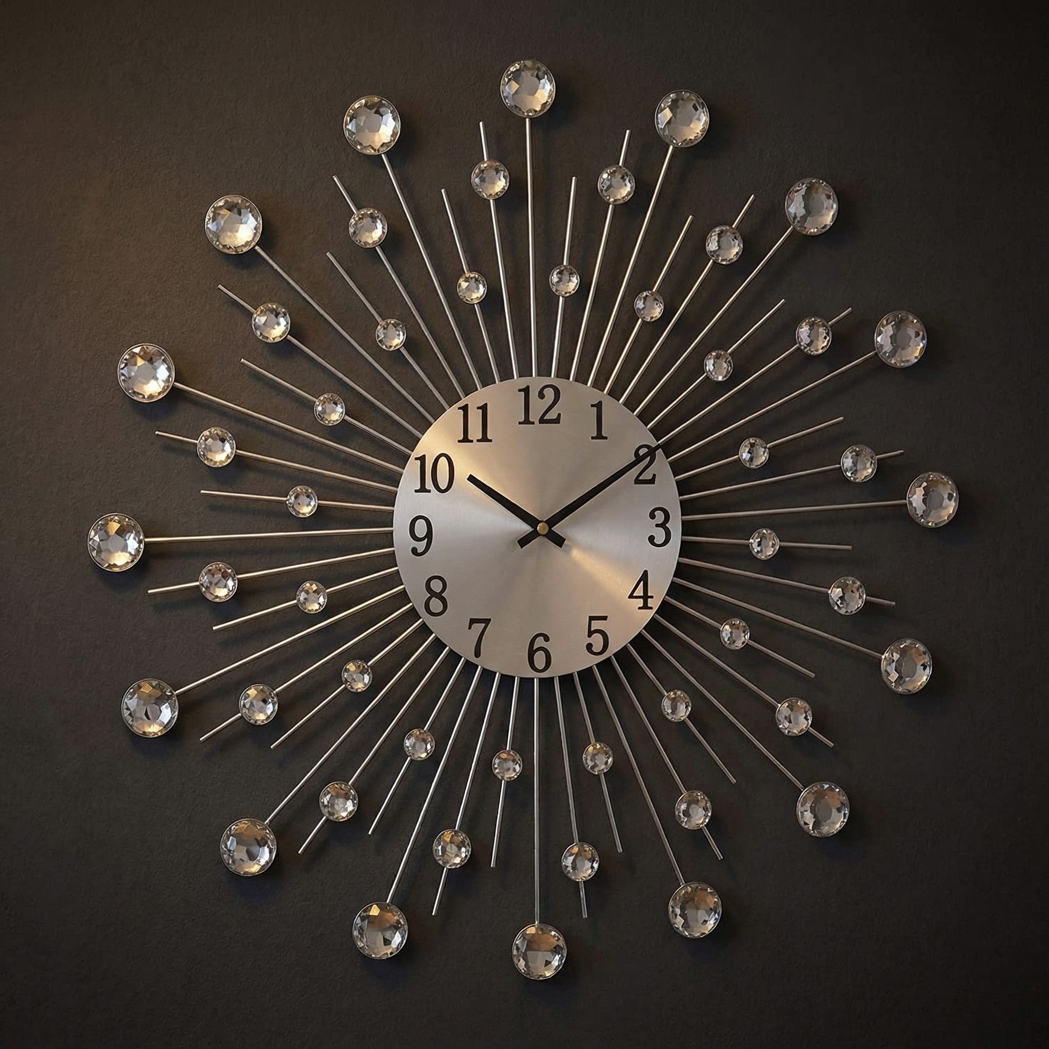 Horloge murale moderne avec accents cristal – design élégant